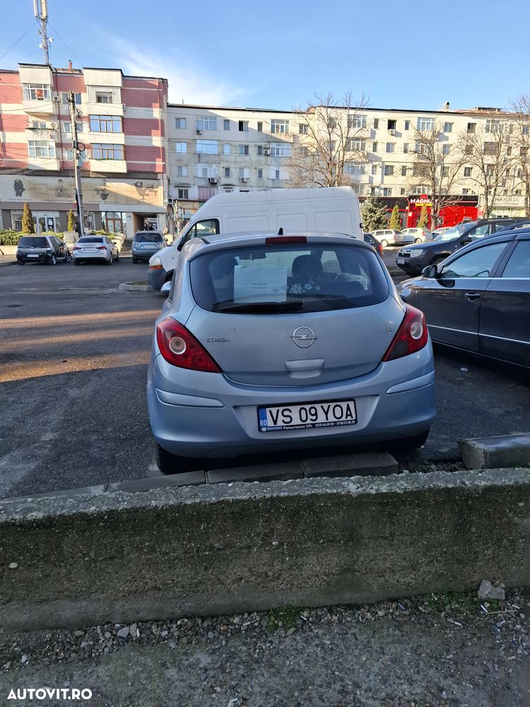 Opel Corsa - 3