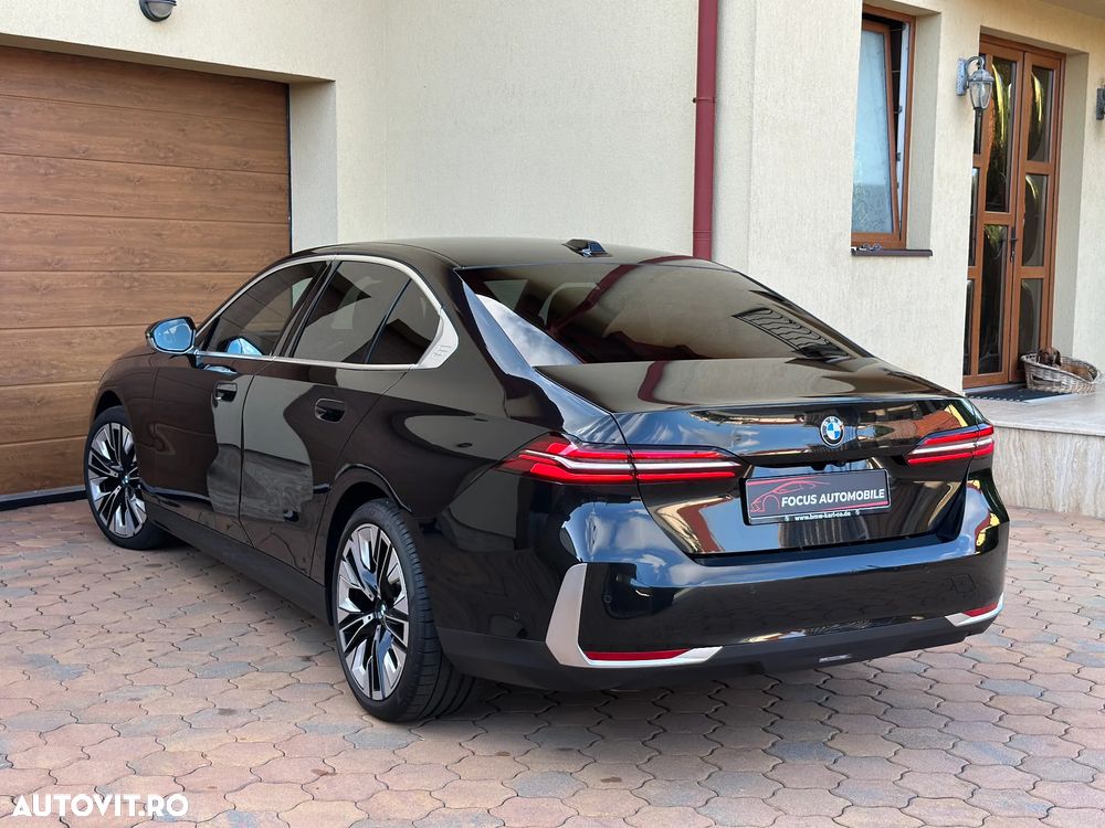 BMW Seria 5 520i AT MHEV - 5