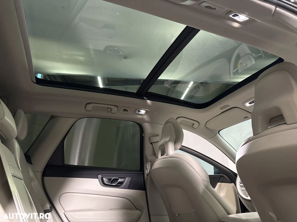 Volvo XC 60 - 22