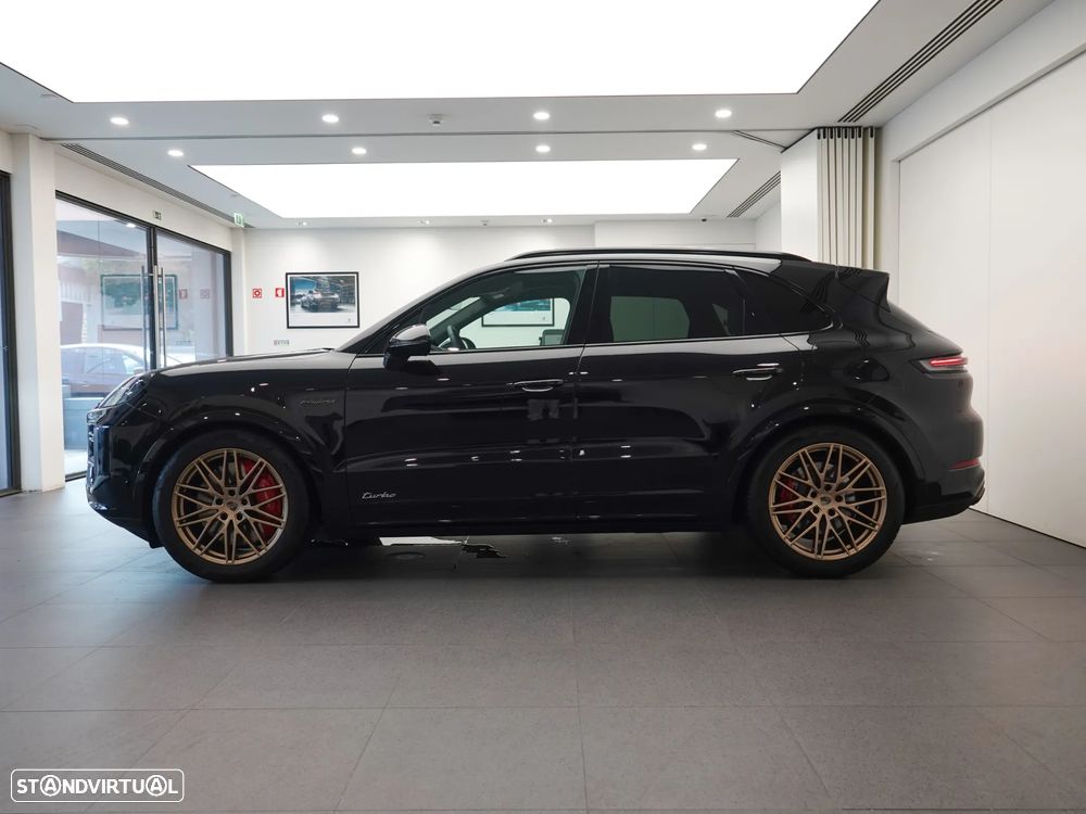 Porsche Cayenne Turbo E-Hybrid - 2