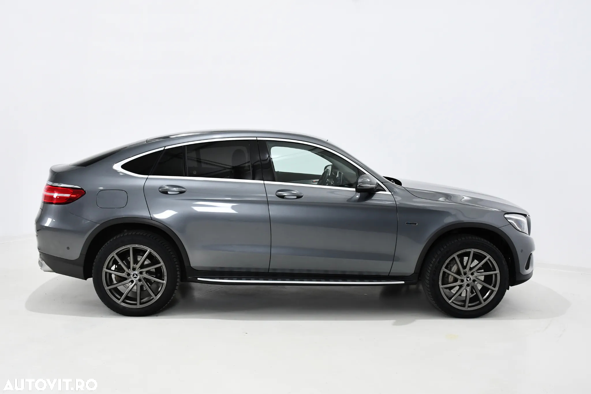 Mercedes-Benz GLC Coupe 300 e 4Matic 9G-TRONIC - 4