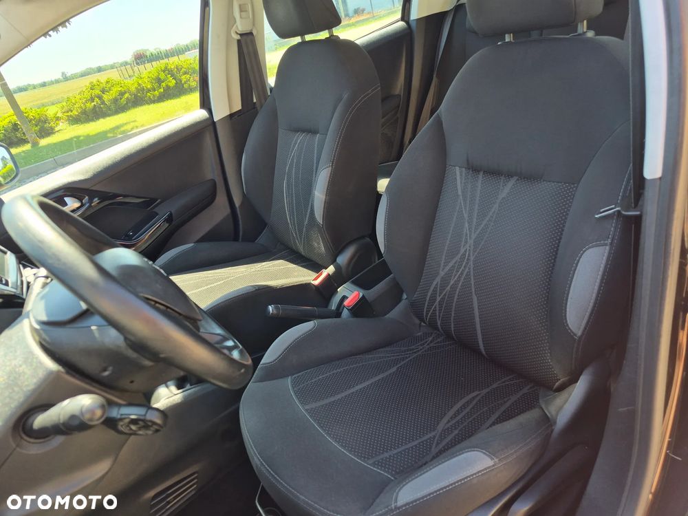 Peugeot 208 HDi 68 Access - 13