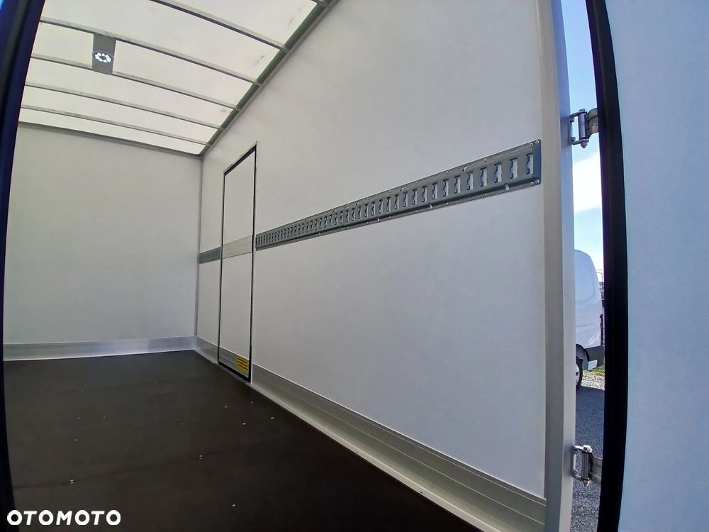 Renault Master kontener - 9