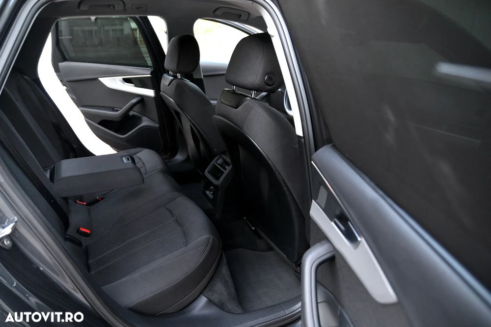 Audi A4 2.0 TDI ultra S tronic - 14