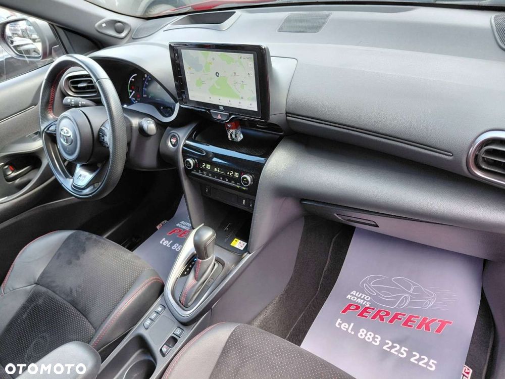Toyota Yaris Cross - 15