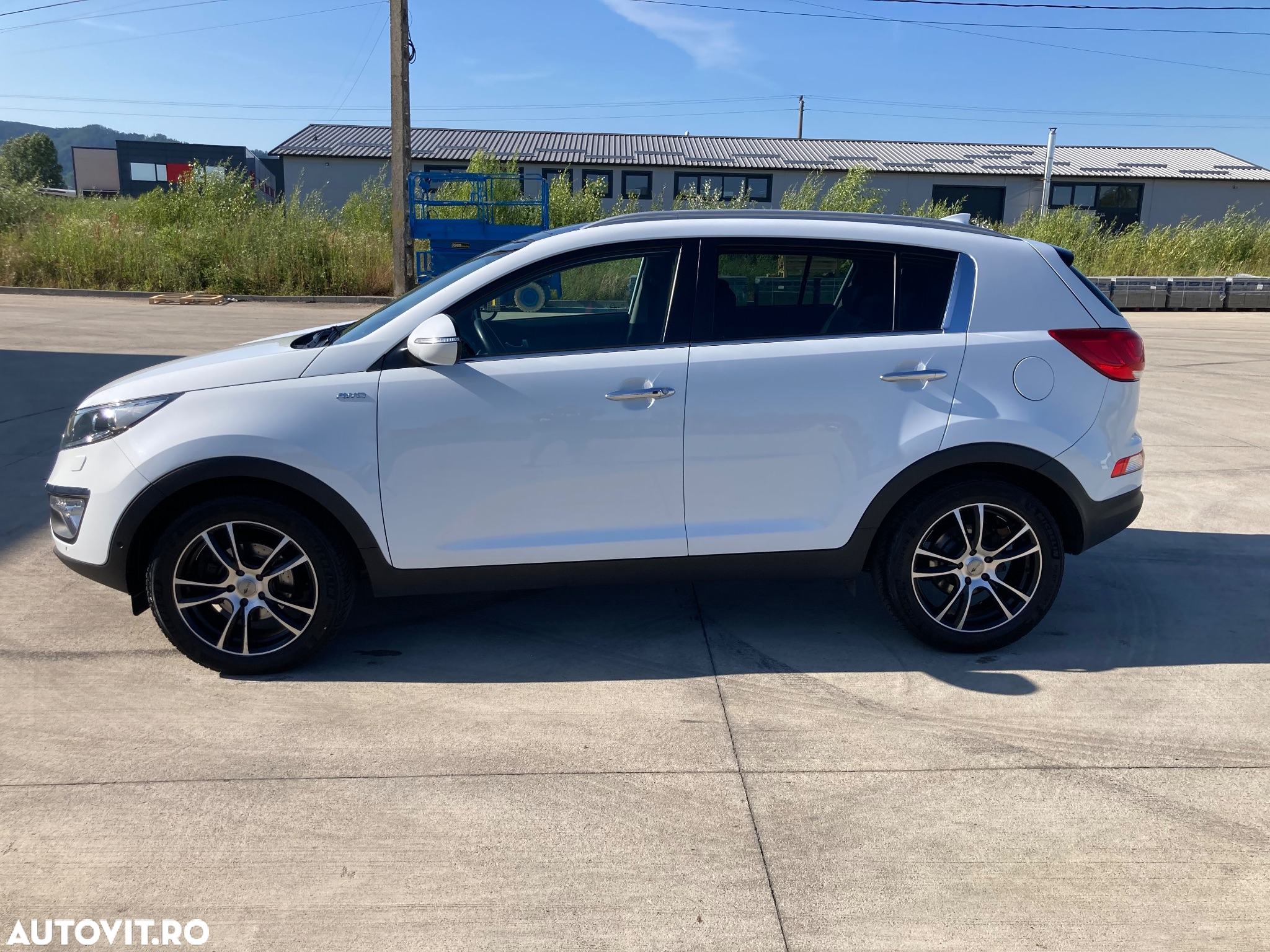 Kia Sportage 2,0 CRDI AWD GT Line - 4