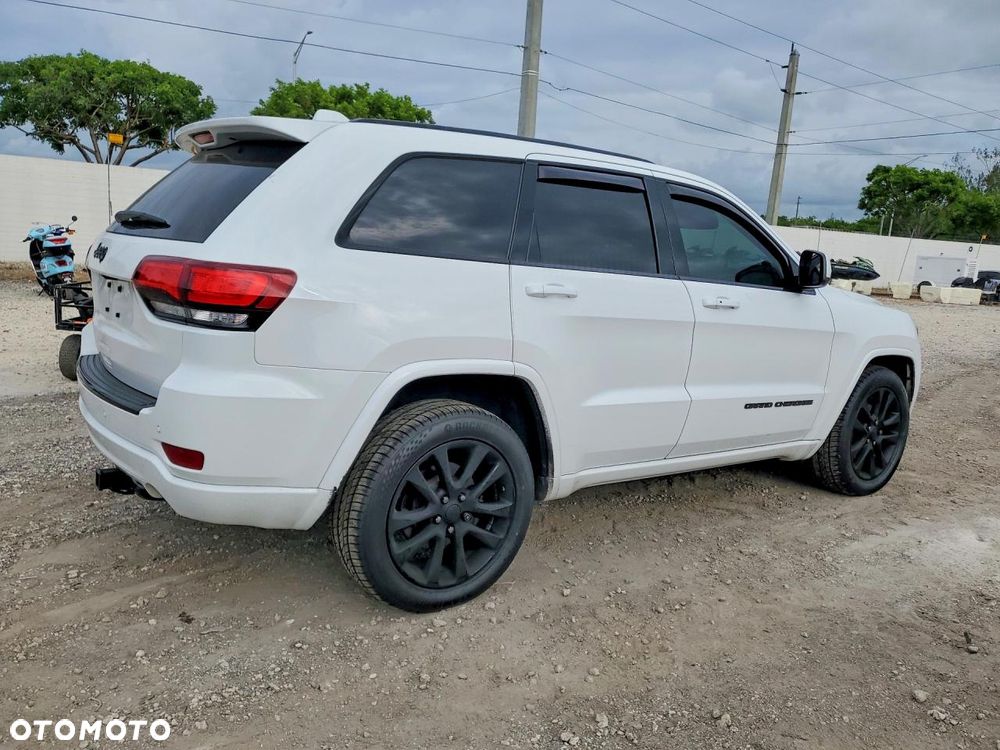 Jeep Grand Cherokee - 3