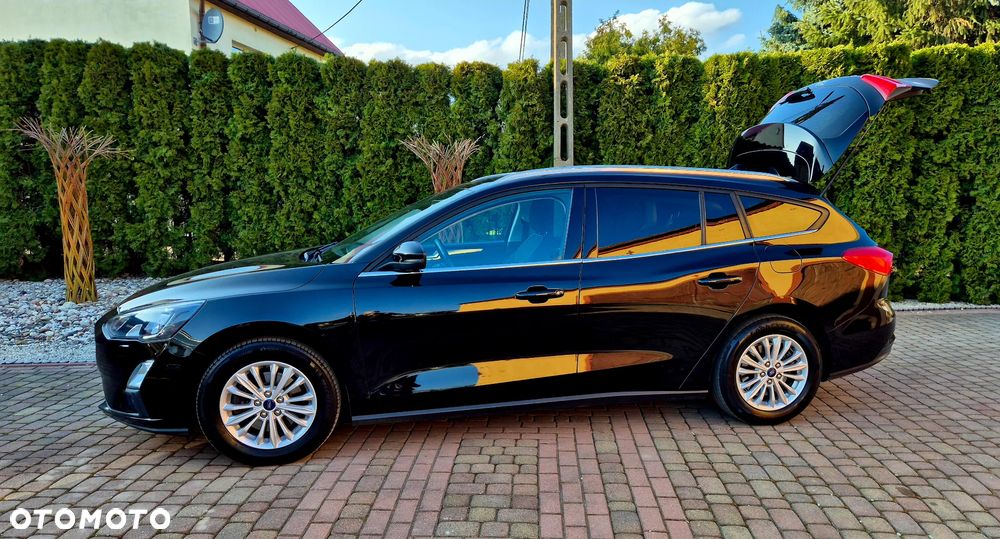 Ford Focus 1.5 EcoBlue STart-Stopp-System TITANIUM - 18