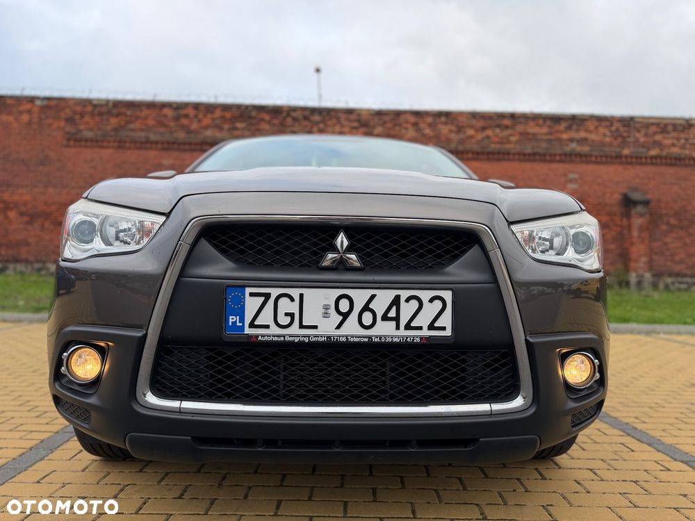 Mitsubishi ASX - 10