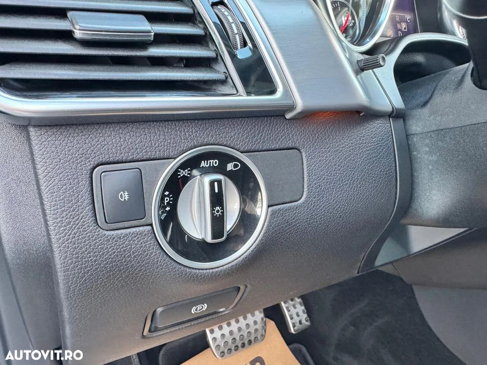 Mercedes-Benz GLE 350 d 4MATIC - 31