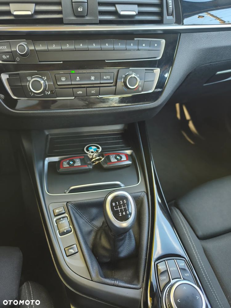 BMW Seria 1 - 15