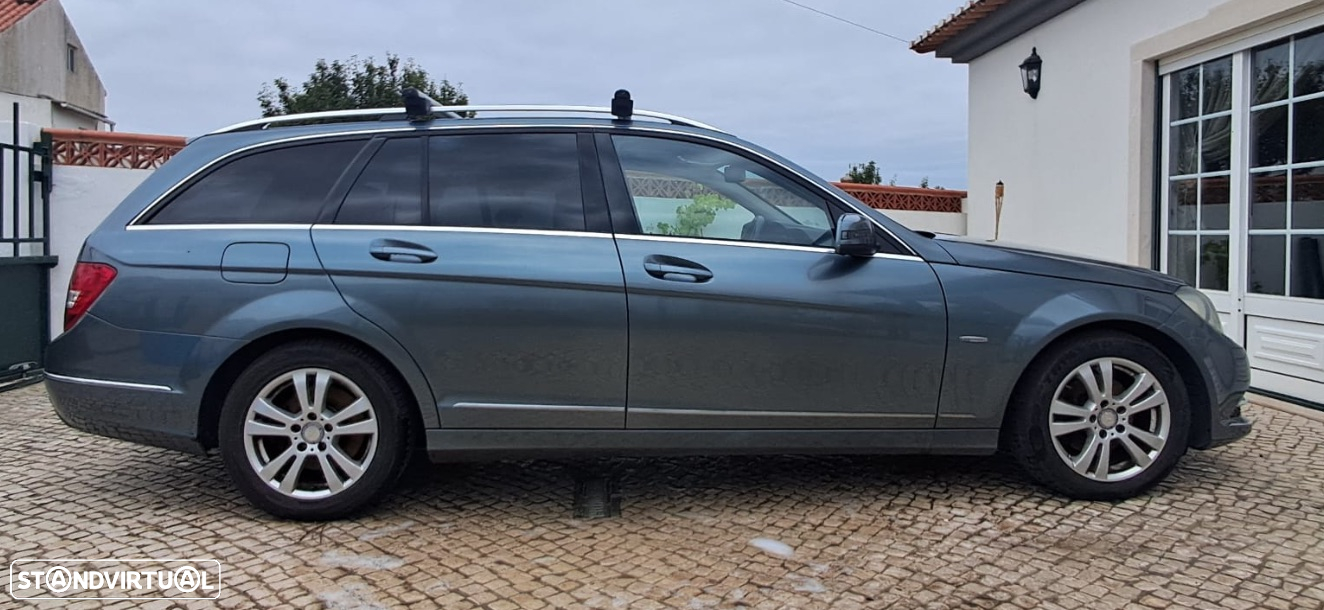 Mercedes-Benz 220 - 9