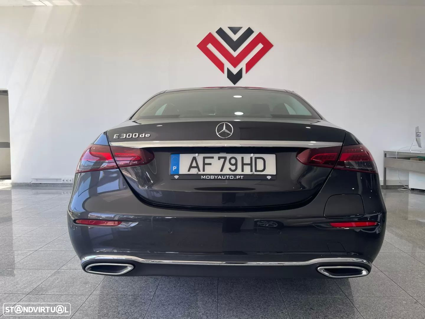 Mercedes-Benz E 300 de AMG Line - 17