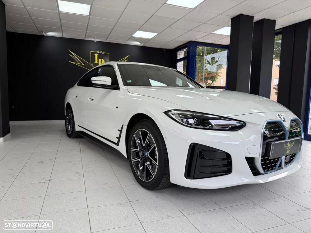 BMW i4 eDrive35 Pack Desportivo M - 8