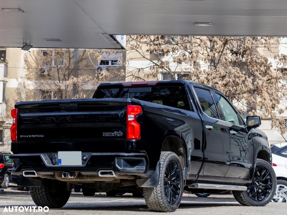 Chevrolet Silverado - 4