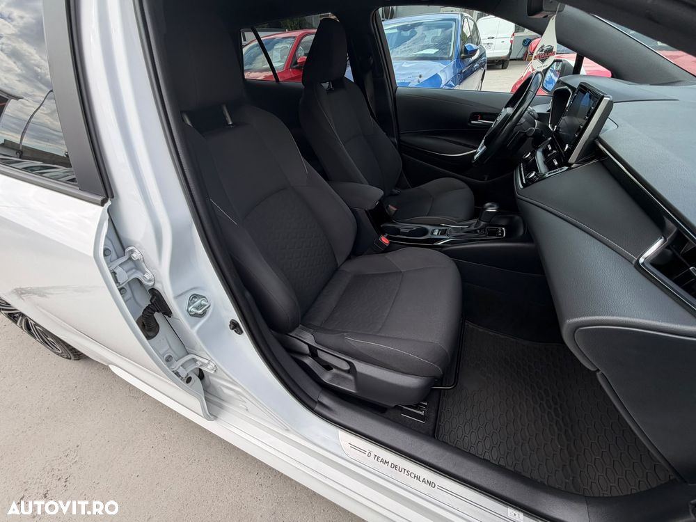 Toyota Corolla - 16