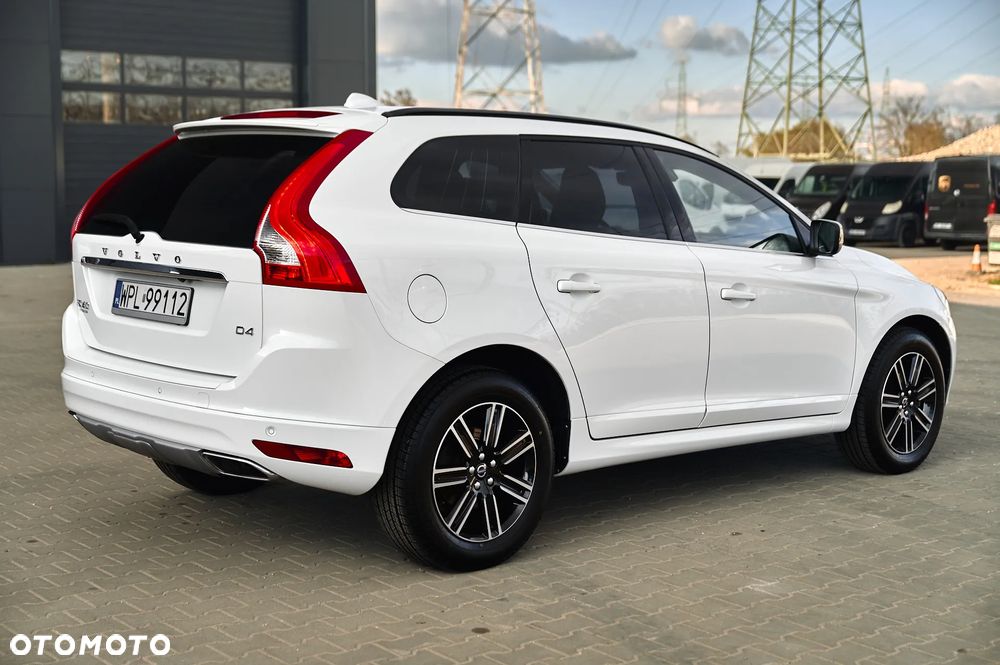 Volvo XC 60 D4 Drive-E Momentum - 10