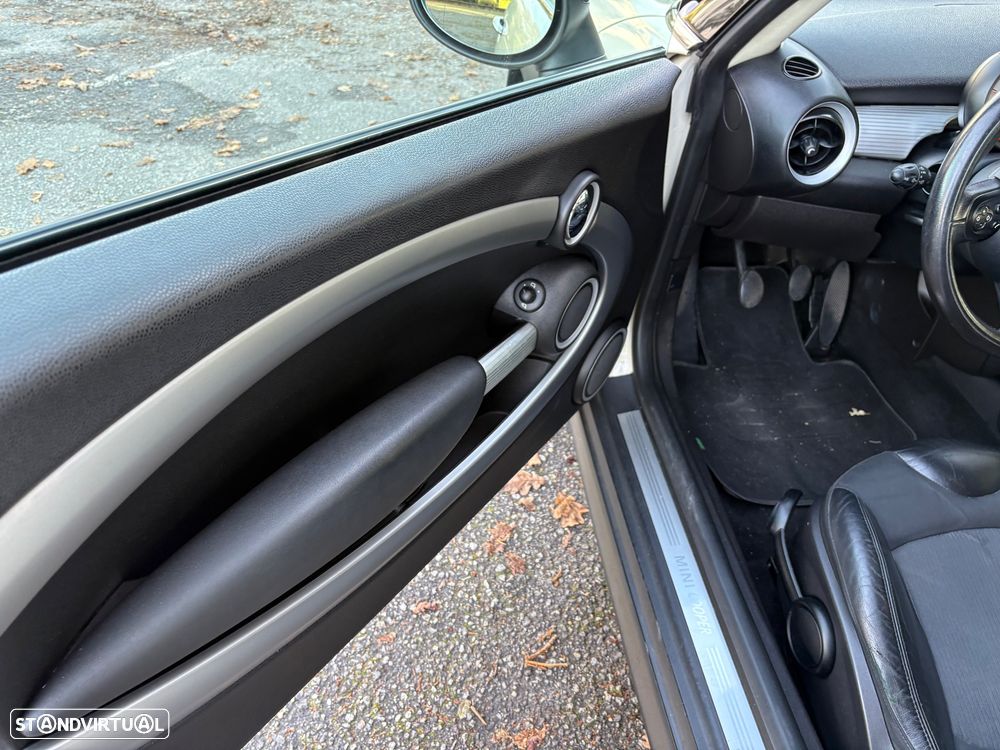 MINI 3 Portas Cooper D Green Park - 12