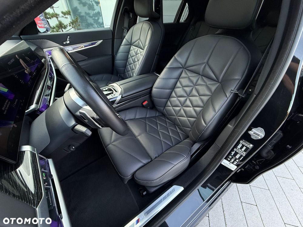 BMW Seria 7 730d xDrive sport - 36