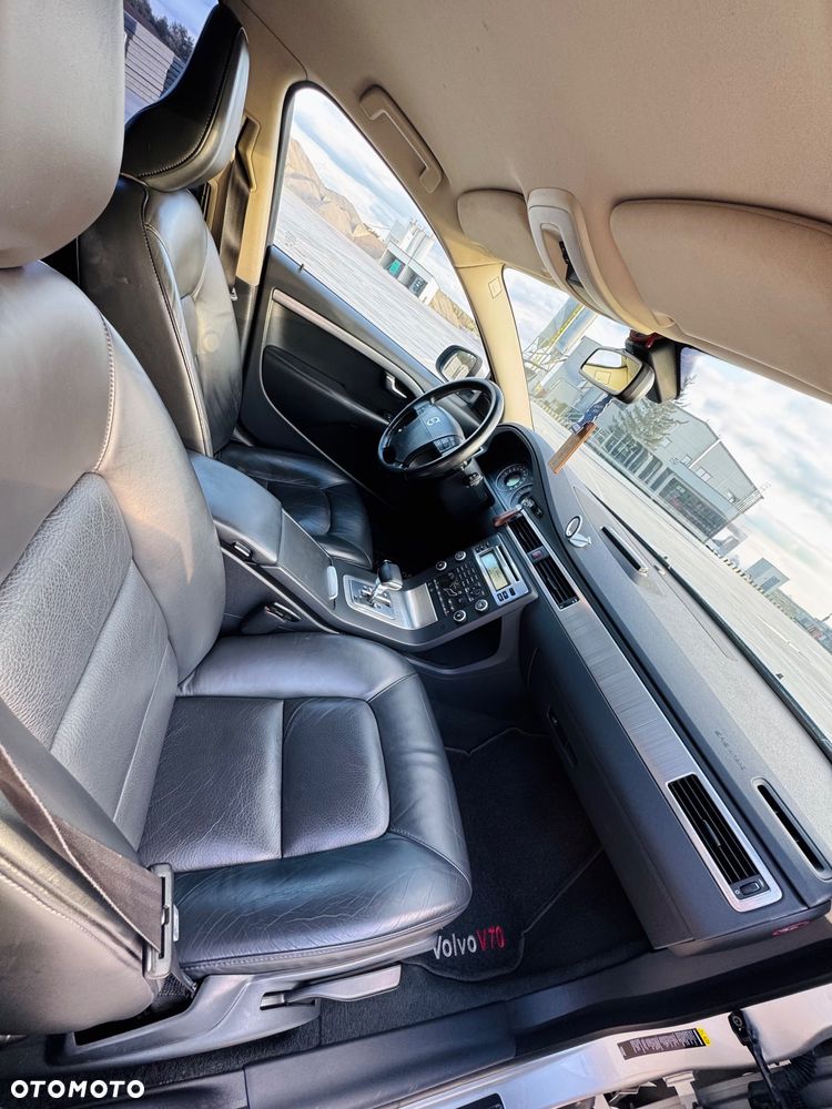 Volvo V70 2.5T Summum - 20