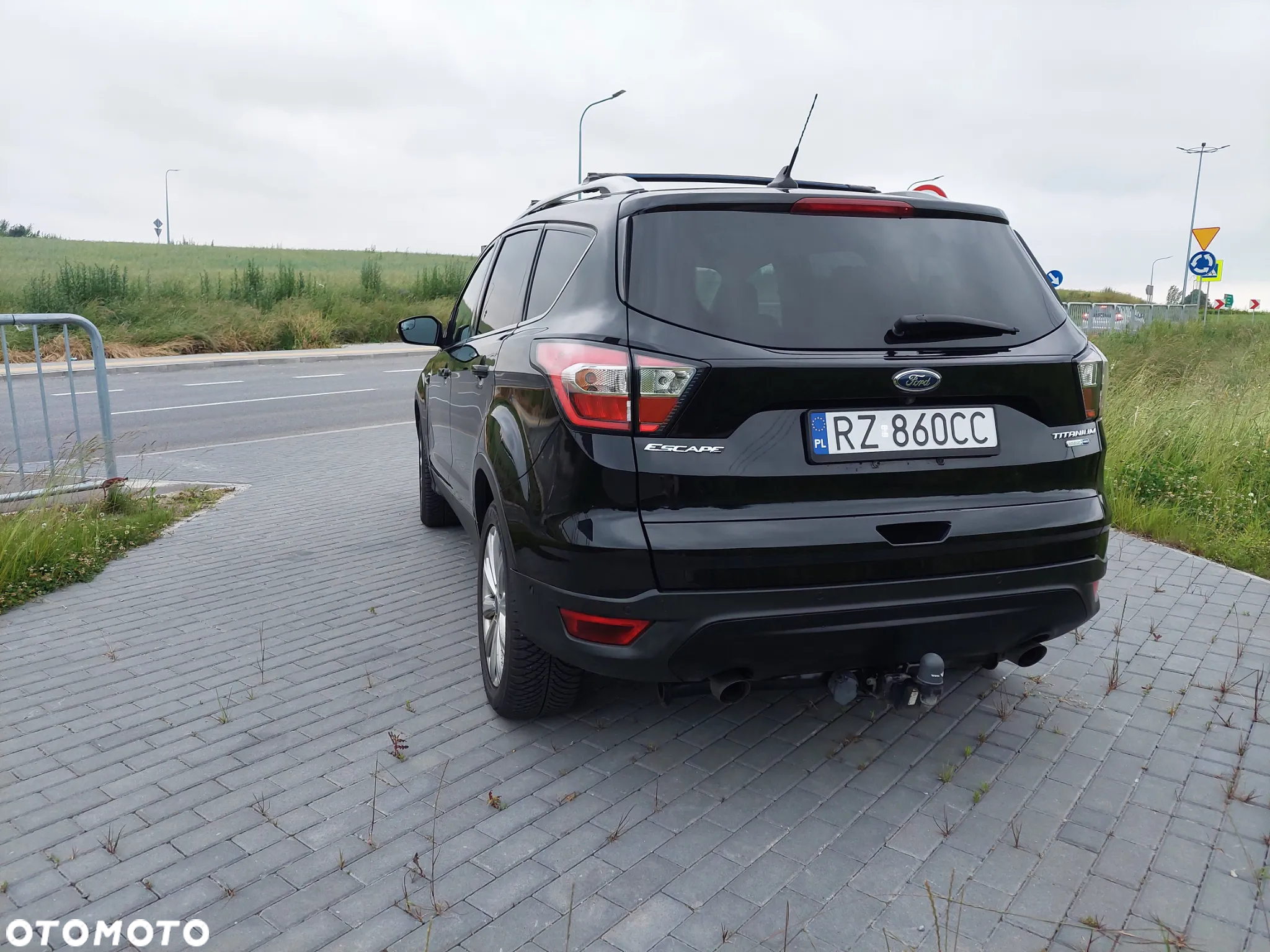 Ford Escape 2.0 EcoBoost AWD Titanium - 13