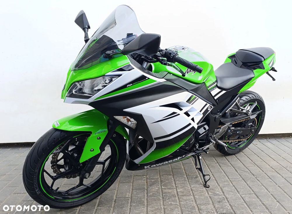 Kawasaki Ninja 300 ABS - 3