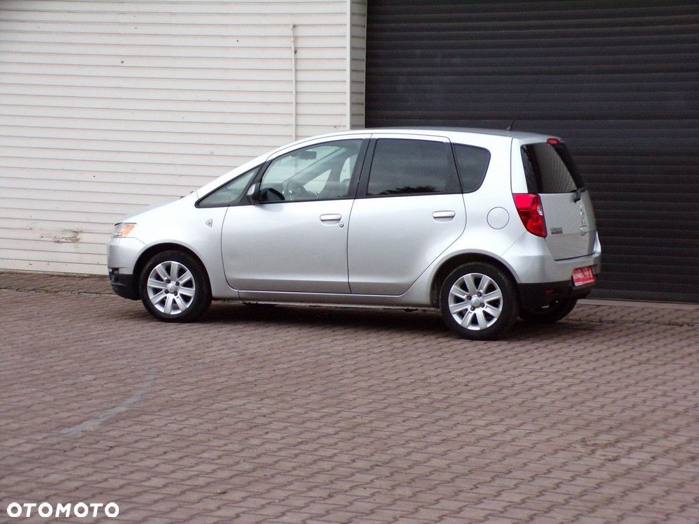Mitsubishi Colt - 8
