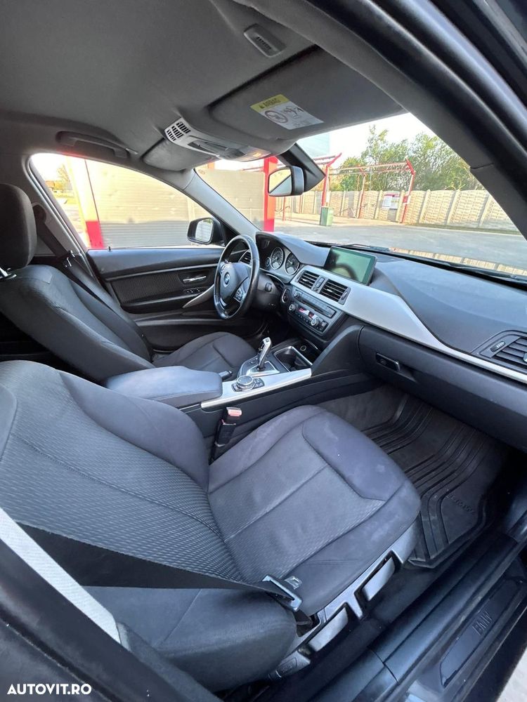 BMW Seria 3 320d Aut. - 10