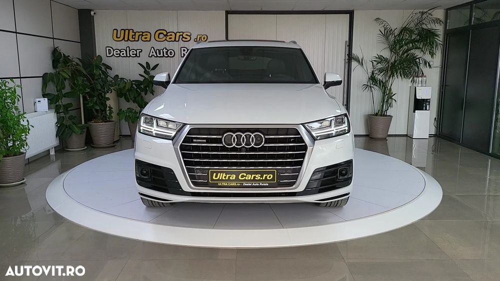 Audi Q7 - 1