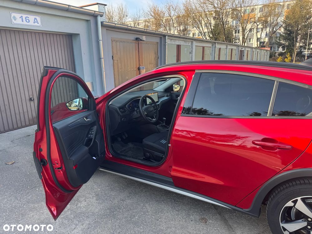 Ford Focus 1.0 EcoBoost mHEV Active Design - 4