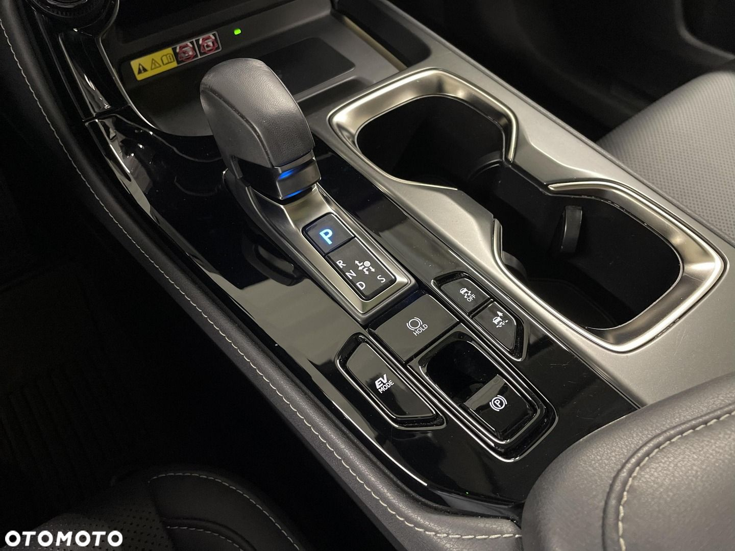 Lexus NX 350h Prestige AWD - 25