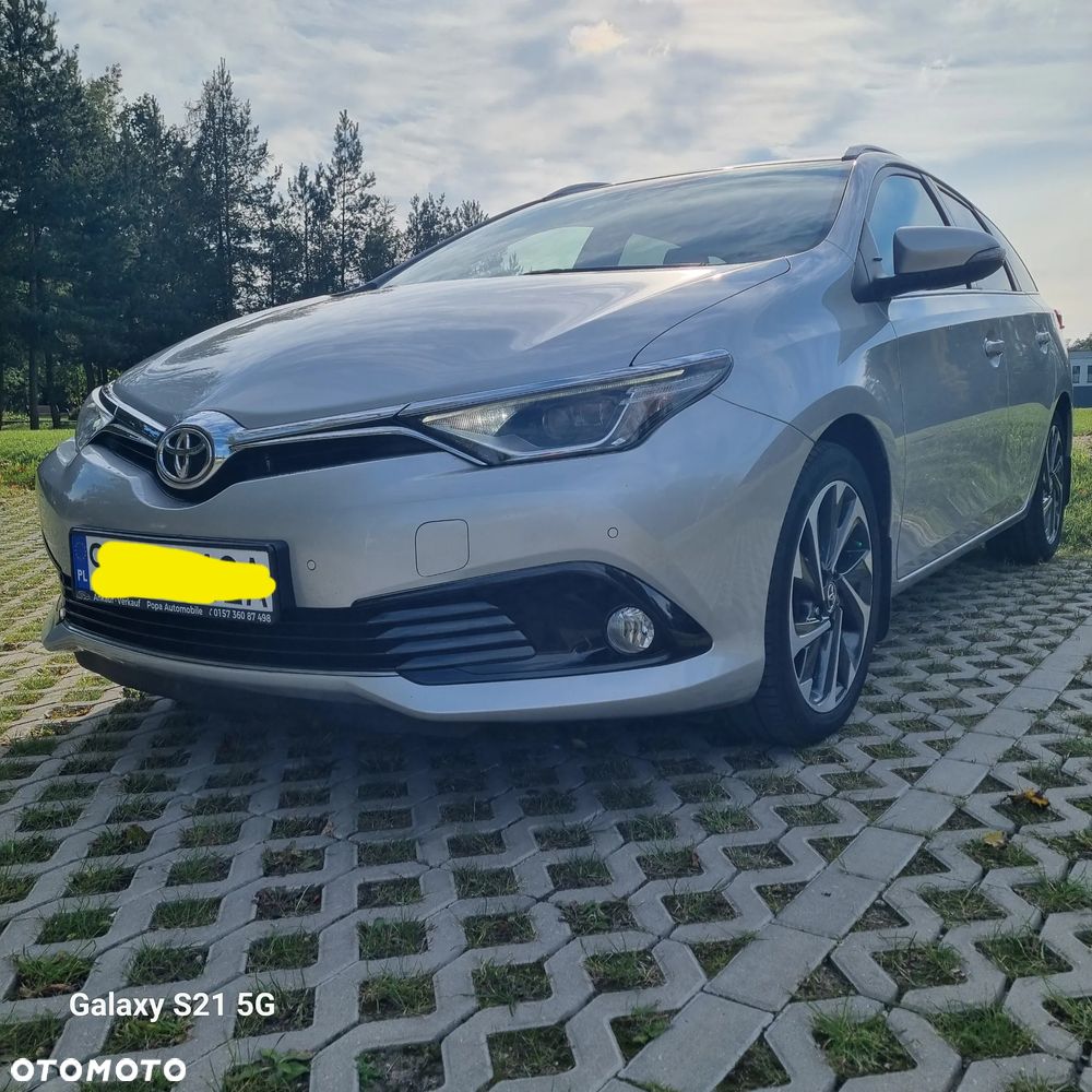 Toyota Auris 1.6 Premium - 1