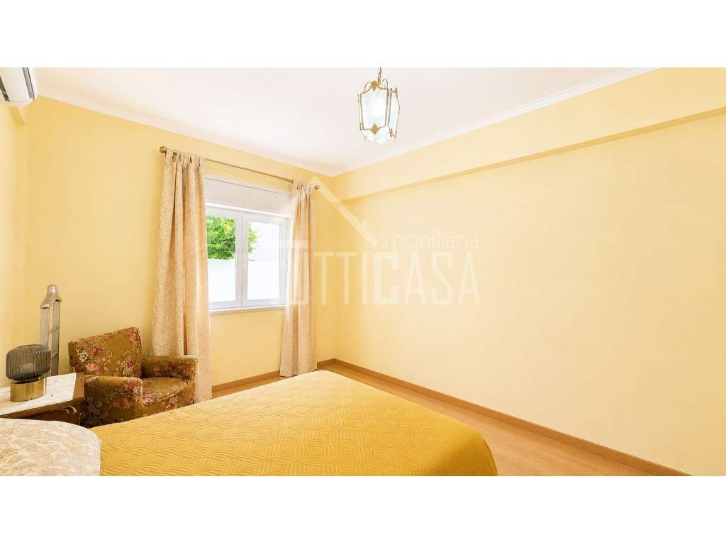 Apartamento T1 totalmente renovado em Olival Basto - Grande imagem: 2/19
