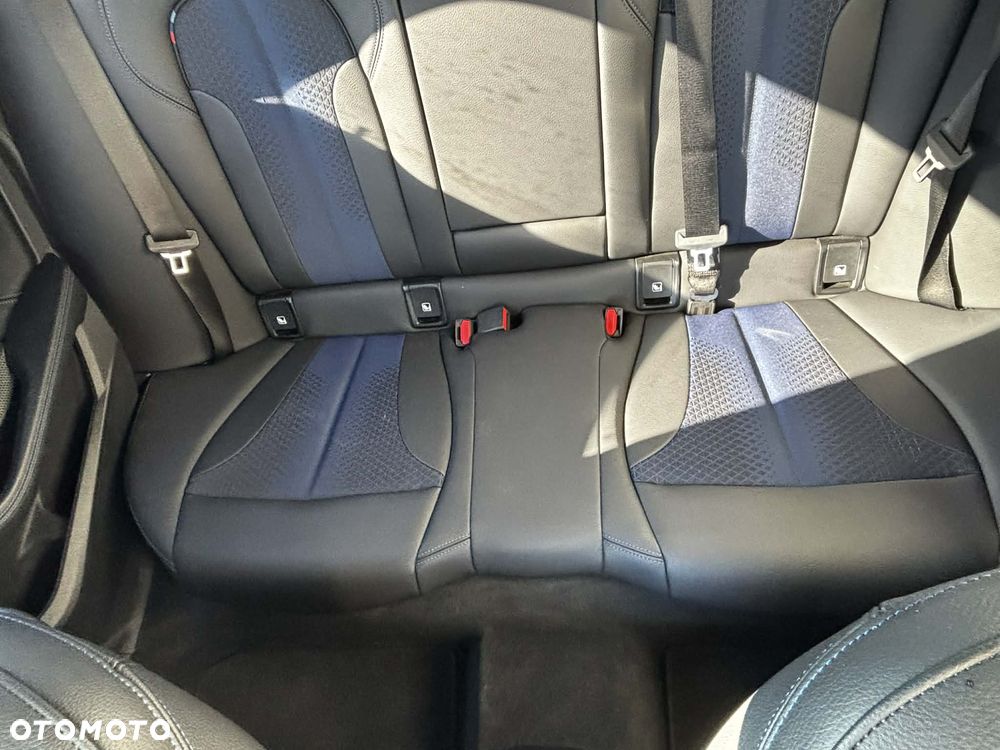BMW Seria 2 218i M Sport - 16