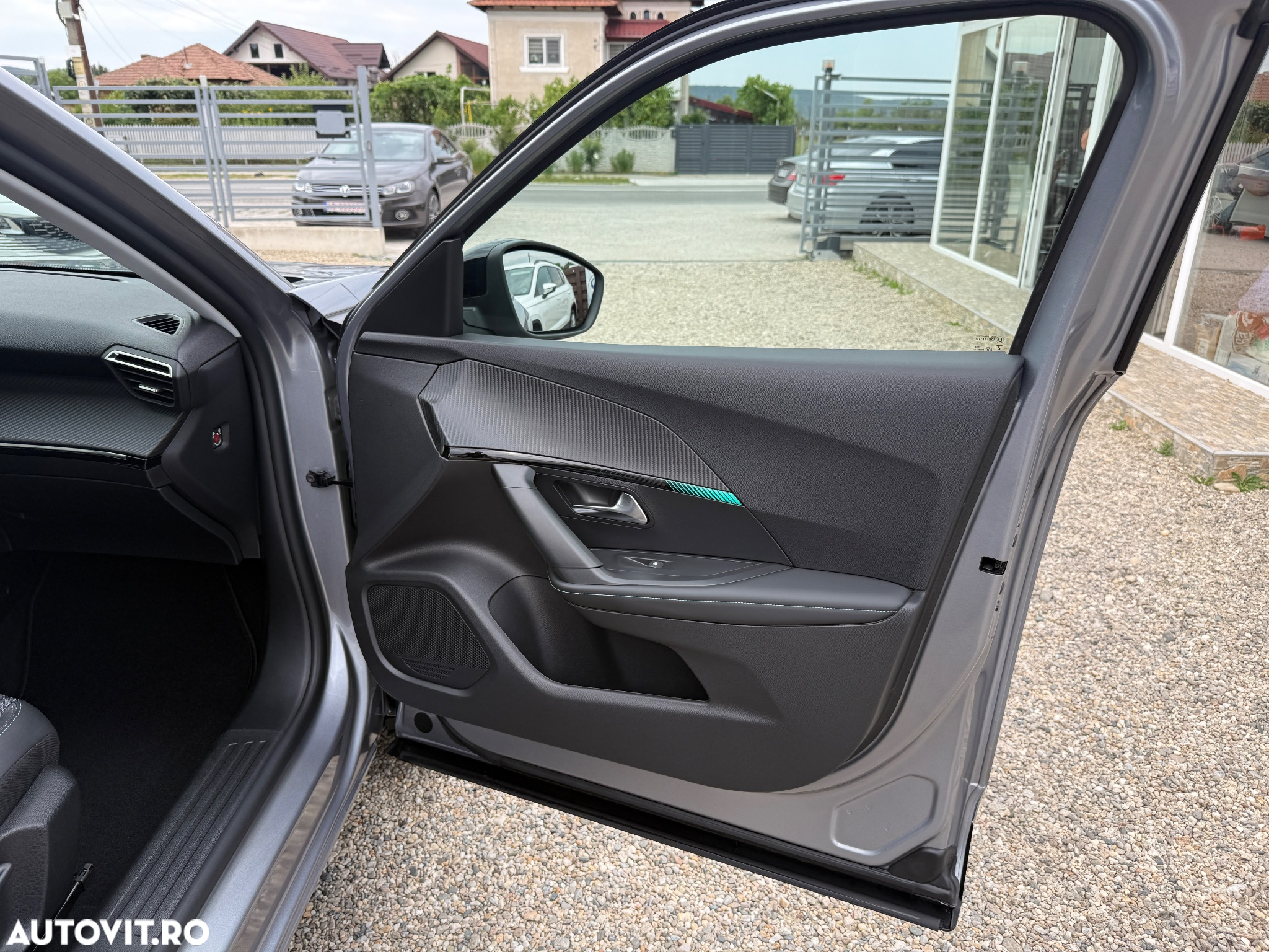 Peugeot 2008 BlueHDi 130 EAT8 Allure Pack - 16