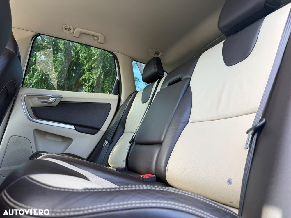 Volvo XC 60 - 24