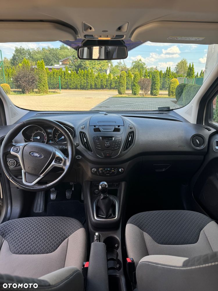 Ford Tourneo Courier 1.0 EcoBoost Titanium - 11
