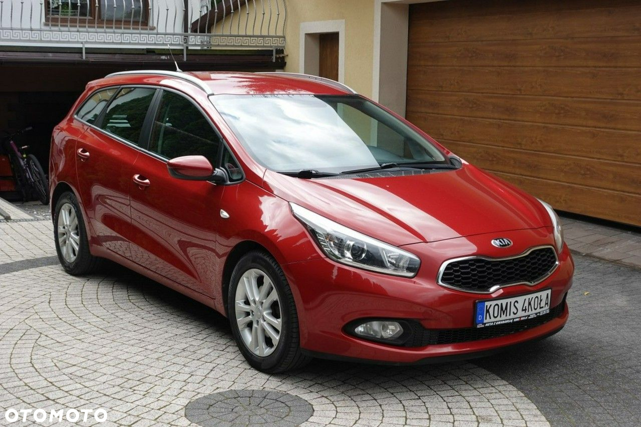 Kia Ceed - 8