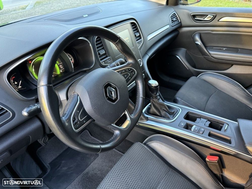 Renault Mégane 1.5 dCi Bose Edition - 29