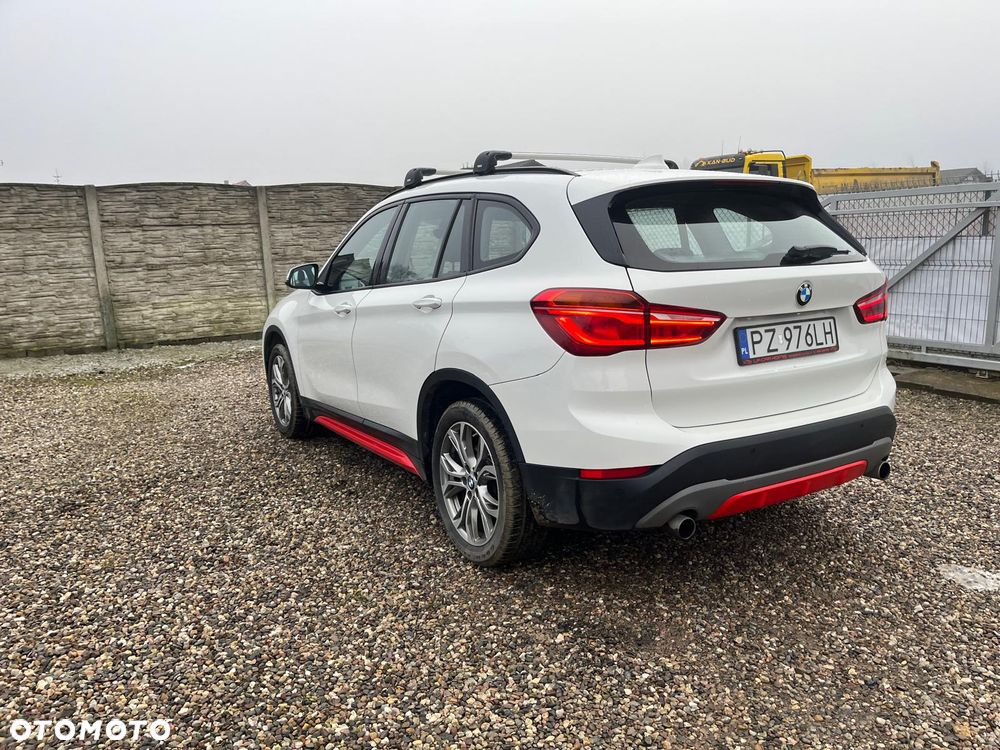 BMW X1 xDrive20i GPF Sport Line sport - 19