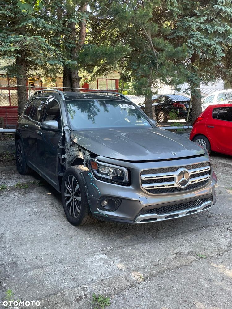 Mercedes-Benz GLB 250 8G-DCT - 2