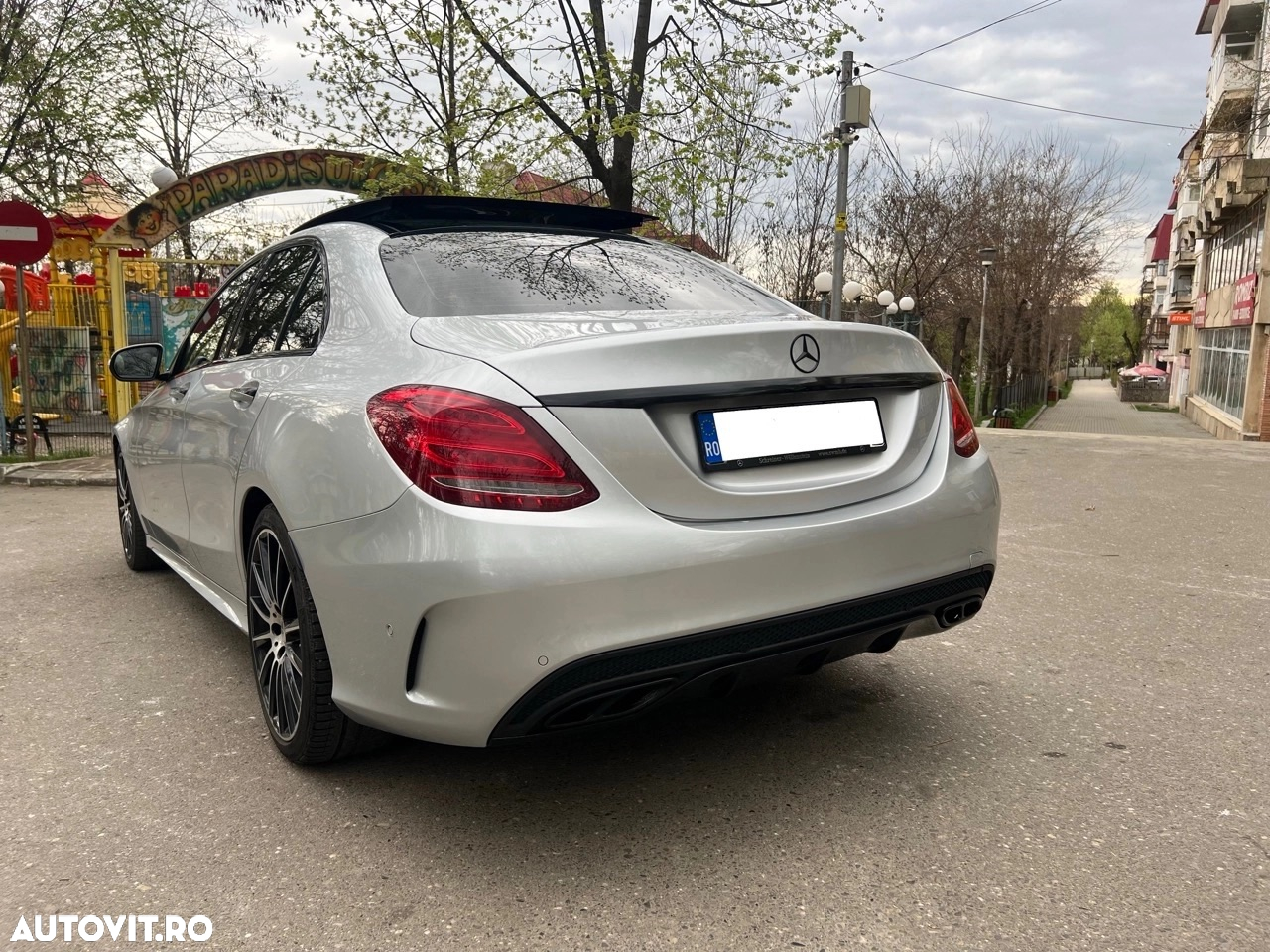 Mercedes-Benz C 400 4Matic T 7G-TRONIC AMG Line - 30