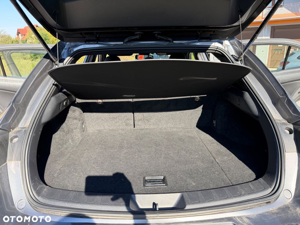 Lexus UX 250h GPF Business Edition AWD - 29