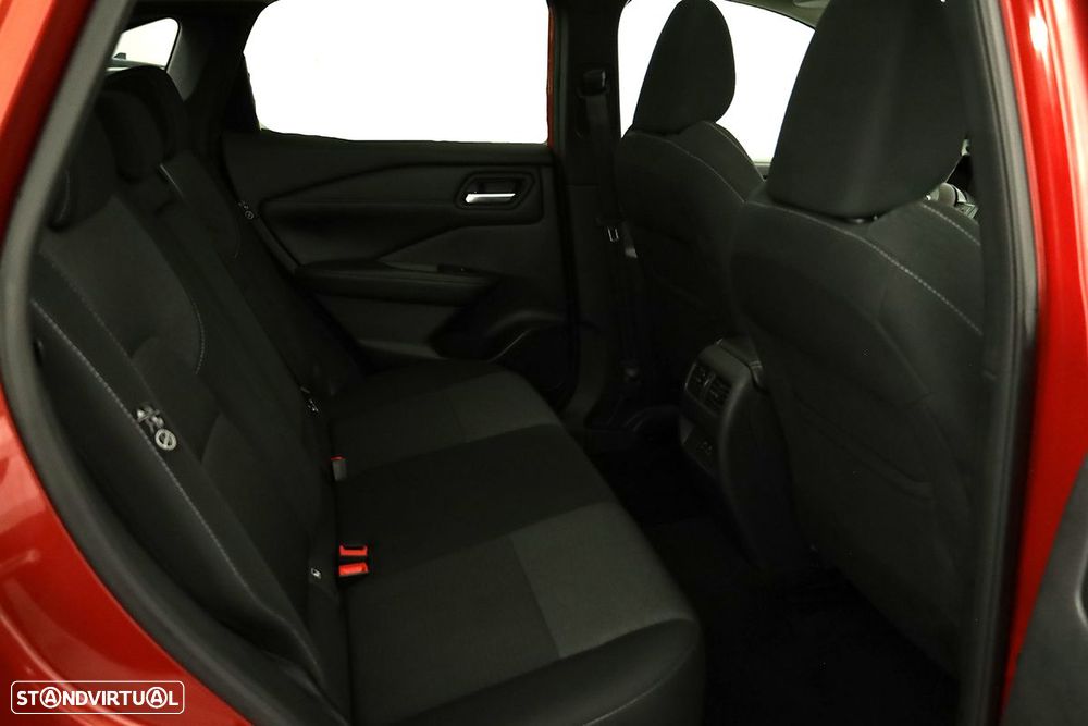 Nissan Qashqai 1.3 DIG-T N-Connecta LED Xtronic - 22