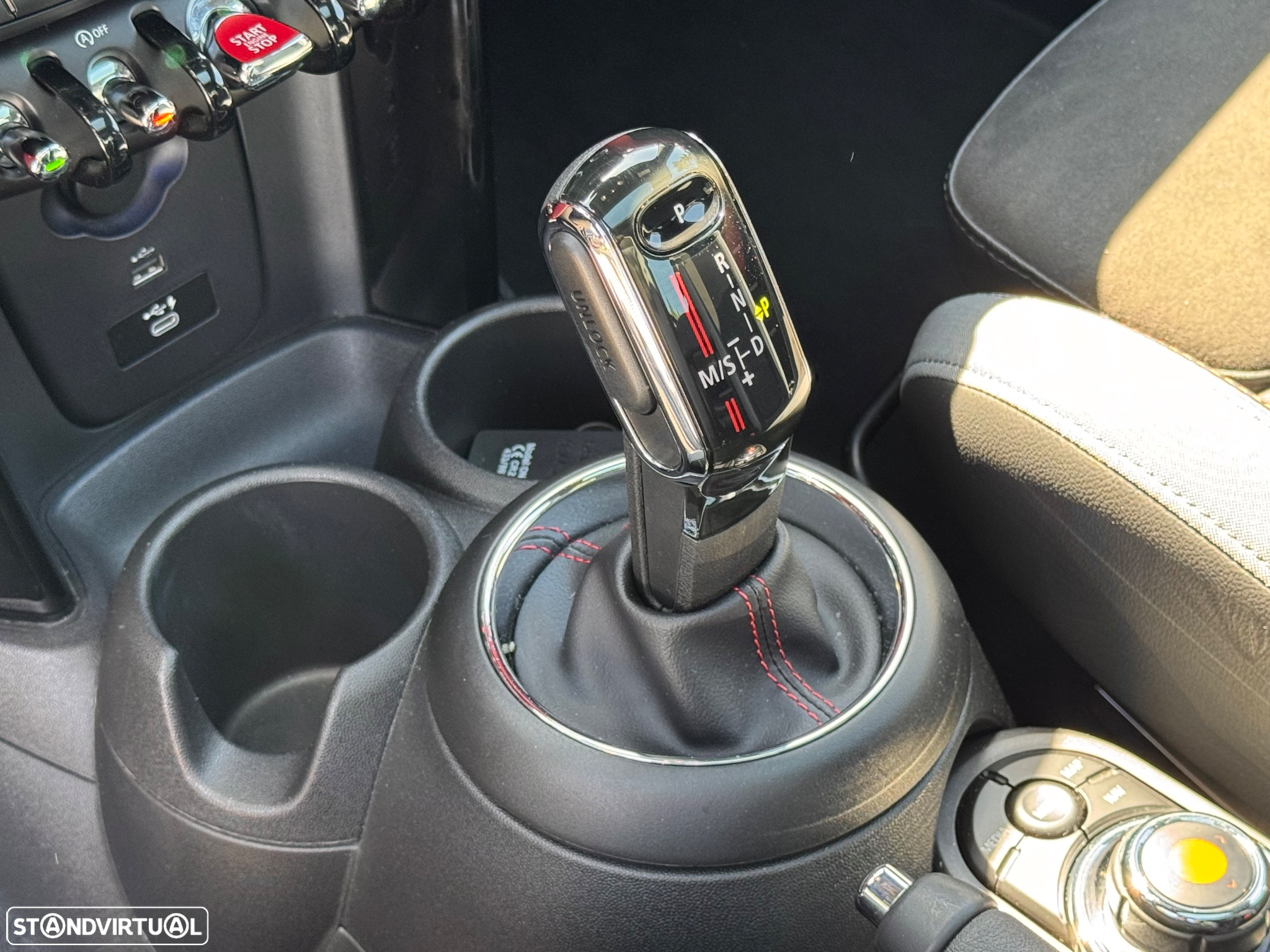 MINI 3 Portas John Cooper Works Auto Desportiva - 32