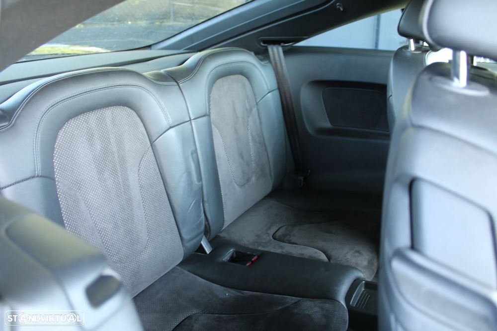 Audi TT Coupé 2.0 TDI quattro S-line - 40