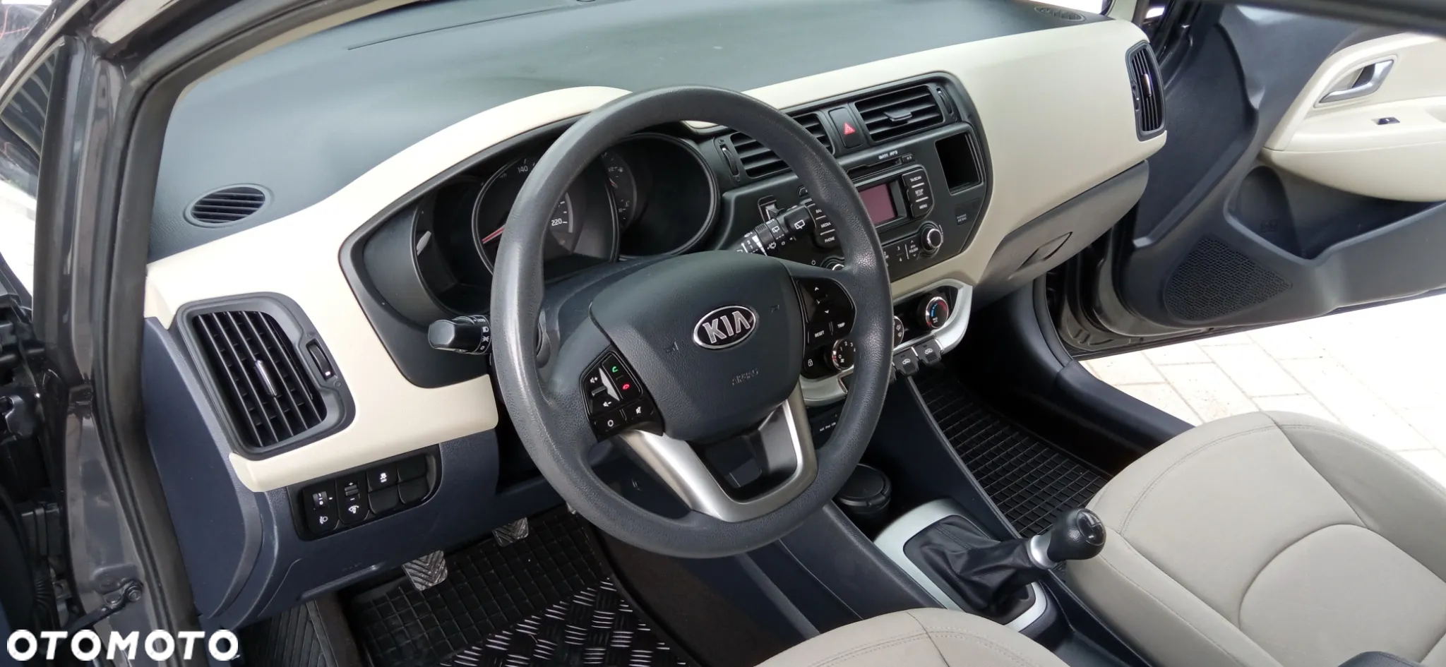 Kia Rio - 19