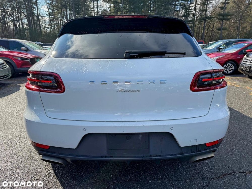 Porsche Macan - 11