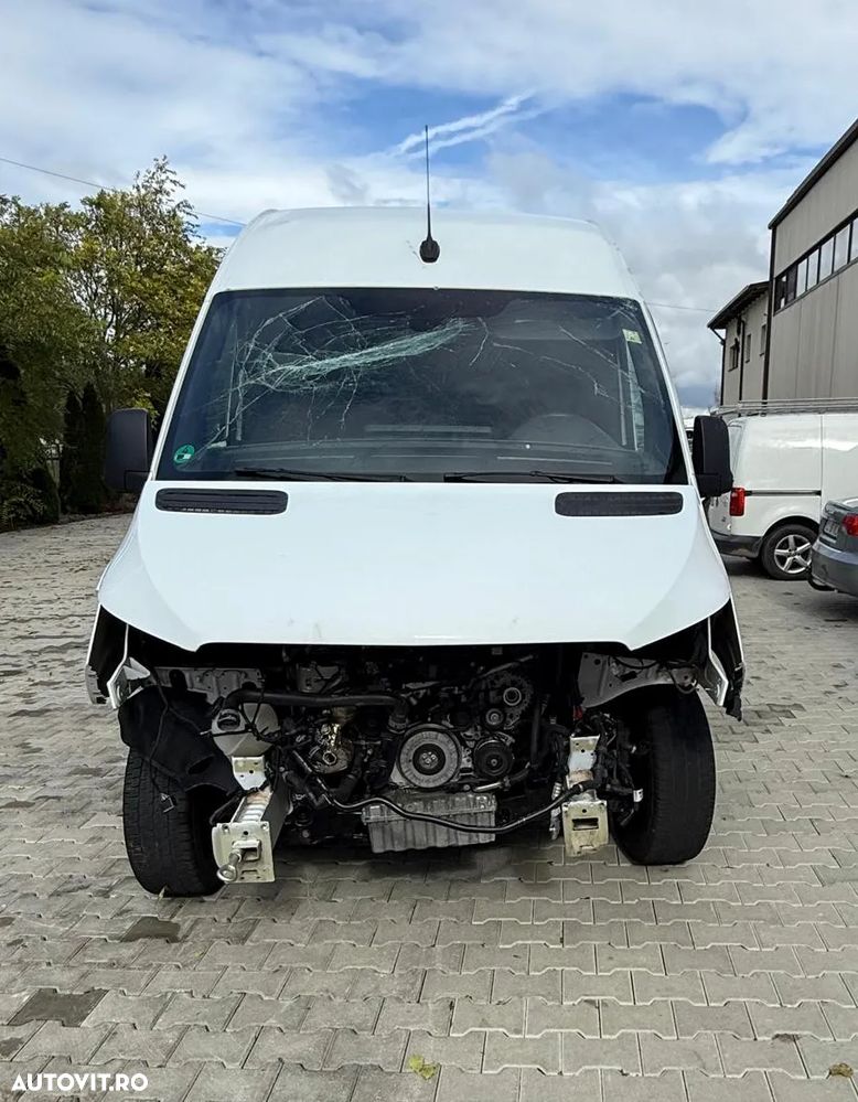 Mercedes-Benz SPRINTER - 4
