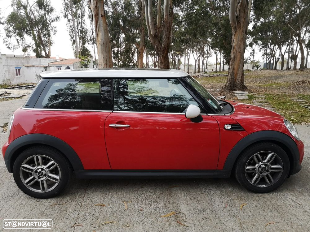 MINI 3 Portas Cooper D - 3